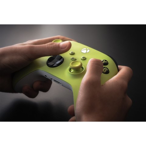 Microsoft Xbox kontroler bezprzewodowy Żółty (WYPRZEDAŻ) Microsoft Xbox kontroler bezprzewodowy Żółty (WYPRZEDAŻ)