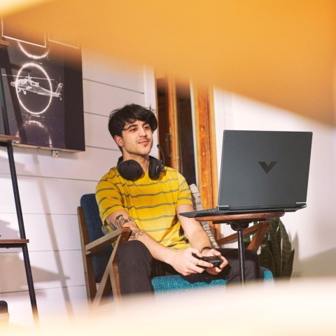 HP Victus 15-fa0999nw i5-12450H 15,6"FHD AG IPS 144Hz 16GB SSD512 RTX 3050_4GB BLKB 70Wh Win11 2Y Mica Silver HP Victus 15-fa0999nw i5-12450H 15,6"FHD AG IPS 144Hz 16GB SSD512 RTX 3050_4GB BLKB 70Wh Win11 2Y Mica Silver