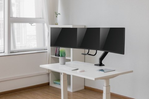 GEMBIRD BIURKOWE REGULOWANE RAMIĘ/UCHWYT NA 3 MONITORY 17-27, VESA 100X100MM, DO 6 KG GEMBIRD BIURKOWE REGULOWANE RAMIĘ/UCHWYT NA 3 MONITORY 17-27, VESA 100X100MM, DO 6 KG