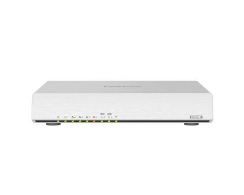 Qnap QHora-301W, QuWAN VPN router, 4x 1GbE, 2 x 10GbE Qnap QHora-301W, QuWAN VPN router, 4x 1GbE, 2 x 10GbE