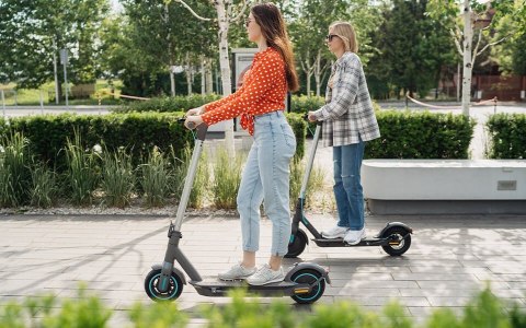 Motus Hulajnoga Elektryczna Scooty 10 2022 (WYPRZEDAŻ) Motus Hulajnoga Elektryczna Scooty 10 2022 (WYPRZEDAŻ)