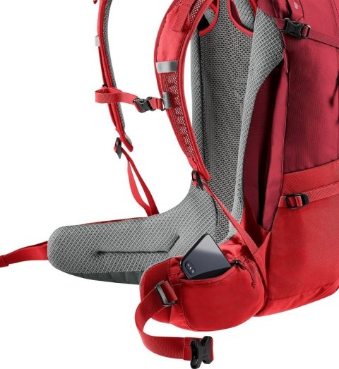 Plecak turystyczny DEUTER Futura 27 masala-cherry Plecak turystyczny DEUTER Futura 27 masala-cherry