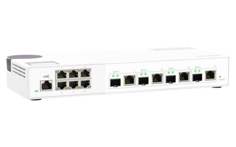 Qnap QSW-M2106-4C, 6x 2.5GbE, 4x combo 10GbE SFP+/RJ45, managed switch Qnap QSW-M2106-4C, 6x 2.5GbE, 4x combo 10GbE SFP+/RJ45, managed switch
