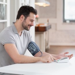 Medisana Ciśnieniomierz naramienny Medisana BU 586 Voice