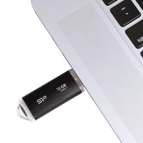 Silicon Power Pendrive Silicon Power Blaze B02 16GB USB 3.1 kolor czarny (SP016GBUF3B02V1K) Silicon Power Pendrive Silicon Power Blaze B02 16GB USB 3.1 kolor czarny (SP016GBUF3B02V1K)