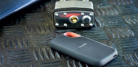 SanDisk Dysk zewnętrzny SSD SanDisk Extreme Portable (4TB; USB 3.2; 1050 MB/s; SDSSDE61-4T00-G25) SanDisk Dysk zewnętrzny SSD SanDisk Extreme Portable (4TB; USB 3.2; 1050 MB/s; SDSSDE61-4T00-G25)