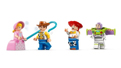 Lego LEGO DISNEY 43264 PIXAR TOY STORY CELEBRATION TRAIN & RC CAR Lego LEGO DISNEY 43264 PIXAR TOY STORY CELEBRATION TRAIN & RC CAR
