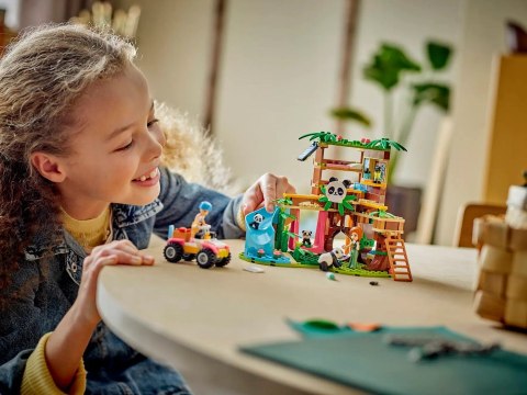 Lego LEGO FRIENDS 42648 PANDA SANCTUARY ANIMAL CARE Lego LEGO FRIENDS 42648 PANDA SANCTUARY ANIMAL CARE