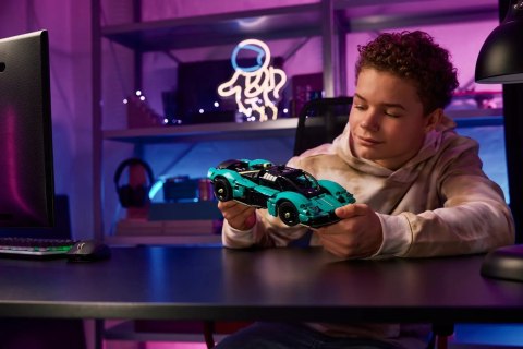 Lego LEGO TECHNIC 42208 ASTON MLEGO ARTIN VALKYRIE Lego LEGO TECHNIC 42208 ASTON MLEGO ARTIN VALKYRIE