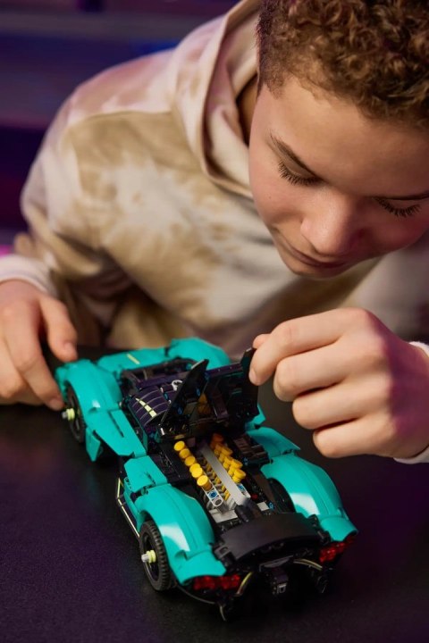 Lego LEGO TECHNIC 42208 ASTON MLEGO ARTIN VALKYRIE Lego LEGO TECHNIC 42208 ASTON MLEGO ARTIN VALKYRIE