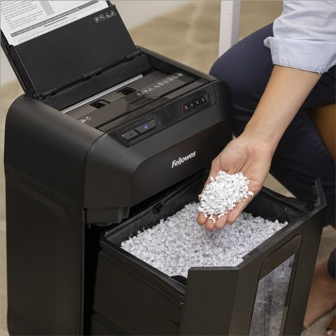 FELLOWES Fellowes Niszczarka AutoMax 80M, 4 x 12 mm, P-4 czarna FELLOWES Fellowes Niszczarka AutoMax 80M, 4 x 12 mm, P-4 czarna