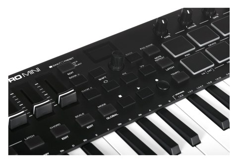 M-AUDIO M-AUDIO Oxygen PRO MINI - Klawiatura Sterująca M-AUDIO M-AUDIO Oxygen PRO MINI - Klawiatura Sterująca