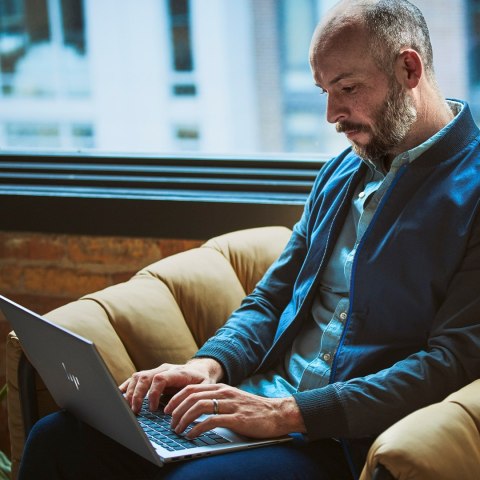Hewlett-Packard HP ZBook Firefly G11 Ryzen 7 8840HS 14.0 WUXGA 400nits AG 32GB DDR5 SSD1TB Radeon 780M W11Pro 3Y OnSite Hewlett-Packard HP ZBook Firefly G11 Ryzen 7 8840HS 14.0 WUXGA 400nits AG 32GB DDR5 SSD1TB Radeon 780M W11Pro 3Y OnSite
