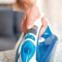 BLACK+DECKER Żelazko parowe Black+Decker BXIR2200E (2200W; biało-niebieski)