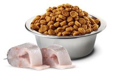 Farmina FARMINA N&D WHITE DOG SEA BASS, Spirulina and Fennel Adult Mini - sucha karma dla psów ras białych - 2 kg