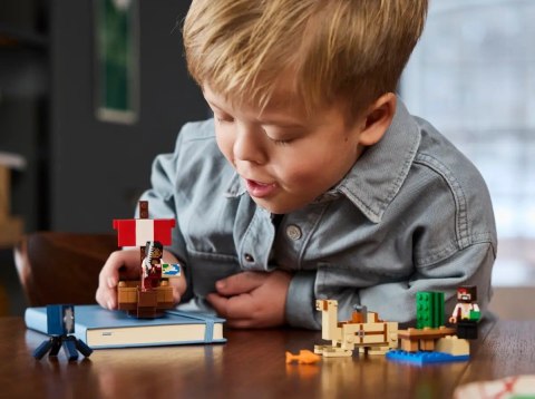 Lego LEGO Minecraft 21259 Rejs statkiem pirackim Lego LEGO Minecraft 21259 Rejs statkiem pirackim