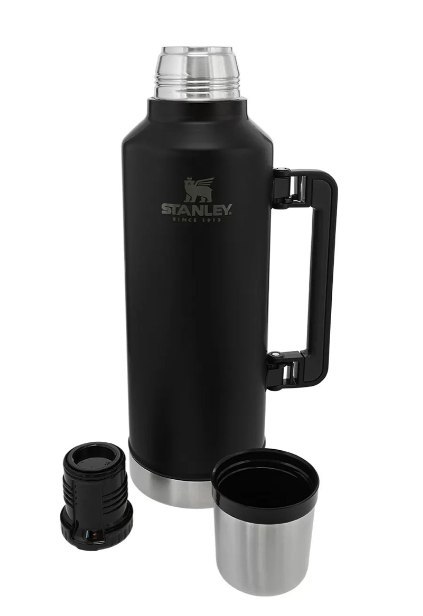 STANLEY Stanley termos LEGENDARY CLASSIC - MATTE BLACK 2,3L STANLEY Stanley termos LEGENDARY CLASSIC - MATTE BLACK 2,3L