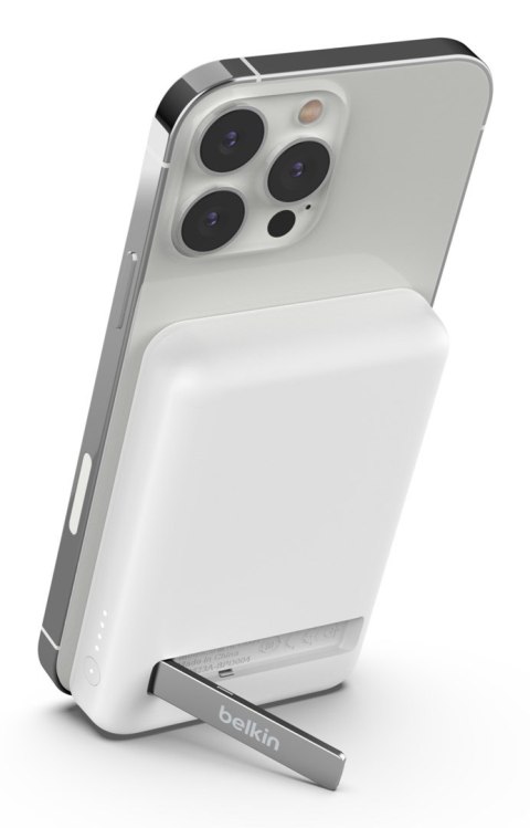 Belkin Powerbank bezprzewodowy Belkin BoostCharge Magnetic Wireless Power Bank 5K + Stand MagSafe Compatible 5000mAh 7,5W White Belkin Powerbank bezprzewodowy Belkin BoostCharge Magnetic Wireless Power Bank 5K + Stand MagSafe Compatible 5000mAh 7,5W White