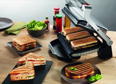 Tefal Grill Tefal OptiGrill GC712D34 (stołowy-zamknięty; 2000W; kolor inox) (WYPRZEDAŻ) Tefal Grill Tefal OptiGrill GC712D34 (stołowy-zamknięty; 2000W; kolor inox) (WYPRZEDAŻ)