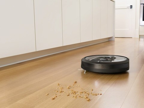 IROBOT Robot sprzątający iRobot Roomba i7 (WYPRZEDAŻ)