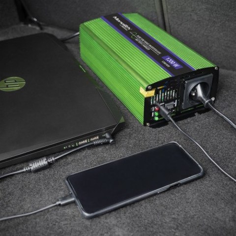 Qoltec QOLTEC PRZETWORNICA NAPIĘCIA MONOLITH | ŁADOWANIE BATERII | UPS | 600W | 1200W | 12V NA 230V | CZYSTY SINUS (WYPRZEDAŻ)