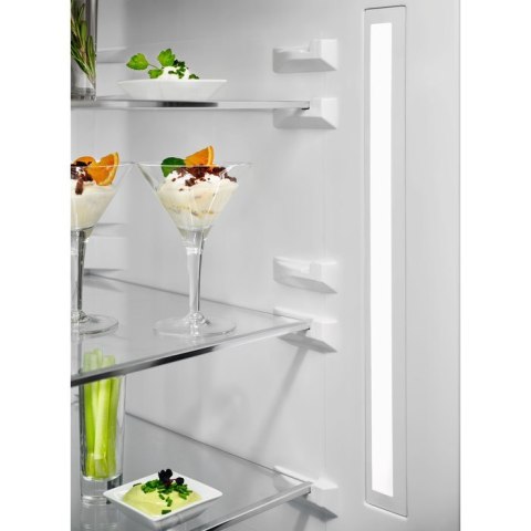 Electrolux Chłodziarko-zamrażarka ELECTROLUX LNT7ME36X3 Electrolux Chłodziarko-zamrażarka ELECTROLUX LNT7ME36X3
