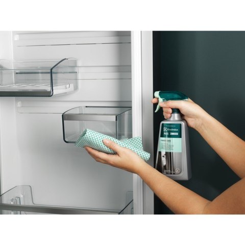 Electrolux Spray do lodówek ELECTROLUX M3RCS300 500ml Electrolux Spray do lodówek ELECTROLUX M3RCS300 500ml