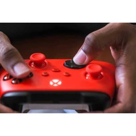 Microsoft Microsoft Xbox Series Kontroler - Pulsujący czerwon (WYPRZEDAŻ) Microsoft Microsoft Xbox Series Kontroler - Pulsujący czerwon (WYPRZEDAŻ)