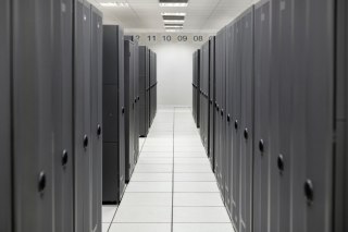 Hewlett Packard Enterprise HPE MR408i-o Gen11 x8 Lanes 4GB Cache OCP SPDM Storage Controller P58335-B21