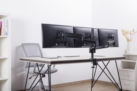 GEMBIRD GEMBIRD BIURKOWE REGULOWANE RAMIĘ/UCHWYT NA 3 MONITORY 17-27, VESA 100X100MM, DO 7 KG GEMBIRD GEMBIRD BIURKOWE REGULOWANE RAMIĘ/UCHWYT NA 3 MONITORY 17-27, VESA 100X100MM, DO 7 KG