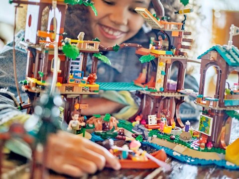 Lego LEGO Friends 42631 Domek na drzewie na obozie kempingowym