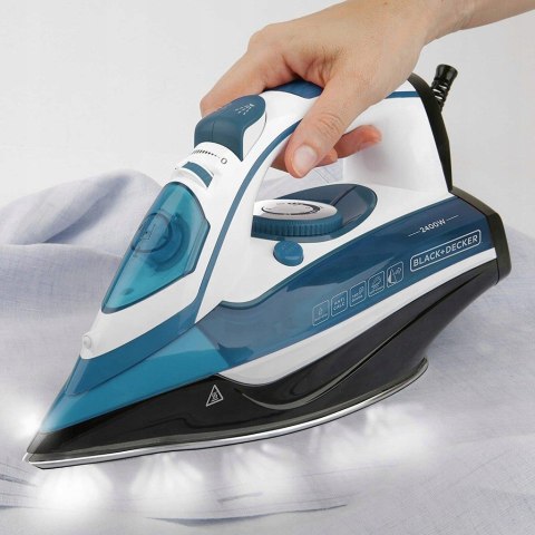 BLACK+DECKER Żelazko parowe Black+Decker BXIR2402E (2400W; biały) BLACK+DECKER Żelazko parowe Black+Decker BXIR2402E (2400W; biały)
