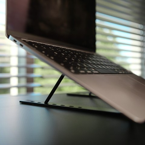 SAVIO SAVIO PODSTAWKA BIUROWA POD LAPTOP, TABLET, CZARNA, ALUMINIOWA PB-05 SAVIO SAVIO PODSTAWKA BIUROWA POD LAPTOP, TABLET, CZARNA, ALUMINIOWA PB-05