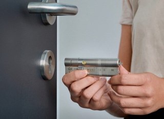 Nuki Zamek elektroniczny Nuki Smart Lock Ultra