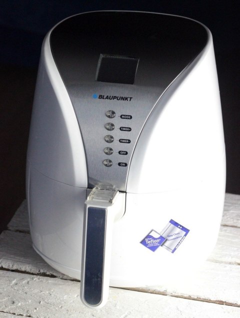 Blaupunkt Frytownica beztłuszczowa Blaupunkt AFD-601 (4 l; 2,5 kg; 1500W; kolor biały) Blaupunkt Frytownica beztłuszczowa Blaupunkt AFD-601 (4 l; 2,5 kg; 1500W; kolor biały)