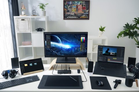 ASUS ASUS DC500 Triple 4K Thunderbolt™4 Dock 150Watt ASUS ASUS DC500 Triple 4K Thunderbolt™4 Dock 150Watt