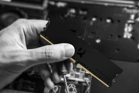 GoodRam GOODRAM DDR4 IRP-K3600D4V64L18S/8G 8GB 3600MHz 18-22-22 Deep Black