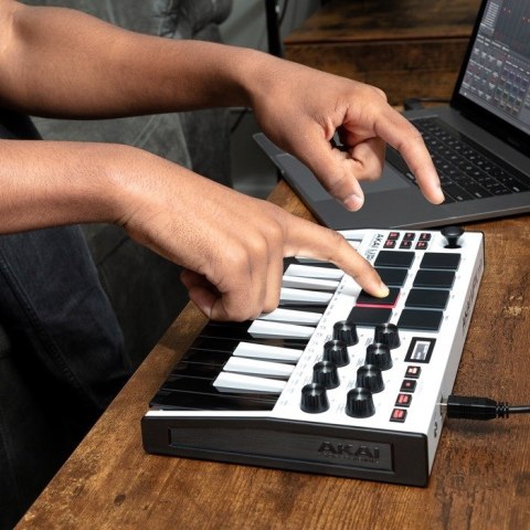 AKAI AKAI MPK MINI 3 WHITE - Mini klawiatura sterująca AKAI AKAI MPK MINI 3 WHITE - Mini klawiatura sterująca