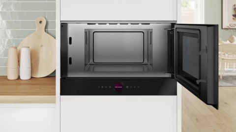 BOSCH Kuchenka mikrofalowa BOSCH BFR7221B1 BOSCH Kuchenka mikrofalowa BOSCH BFR7221B1