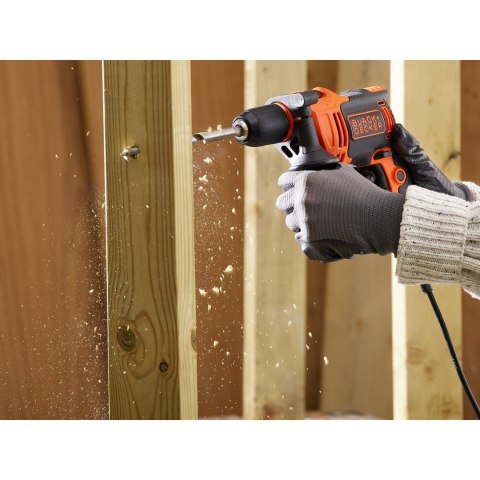 BLACK+DECKER Wiertarka udarowa BEH710-QS BLACK+DECKER BLACK+DECKER Wiertarka udarowa BEH710-QS BLACK+DECKER