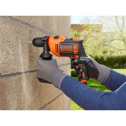 BLACK+DECKER Wiertarka udarowa BEH710-QS BLACK+DECKER BLACK+DECKER Wiertarka udarowa BEH710-QS BLACK+DECKER