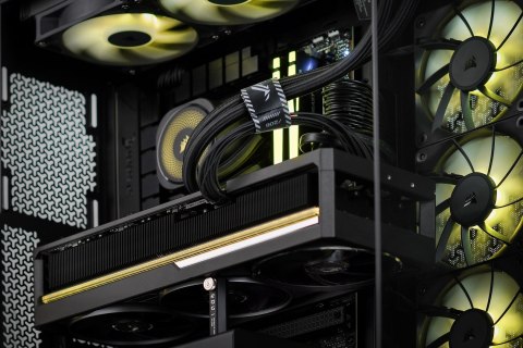 Actina Actina iCUE 9800X3D/32GB/2TB/RX9070XT/850WW Actina Actina iCUE 9800X3D/32GB/2TB/RX9070XT/850WW