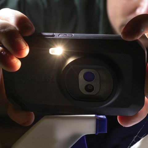 FLIR FLIR KAMERA TERMOWIZYJNA Z TECHNOLOGIĄ POPRAWY OBRAZU MSX WI-FI I ŁĄCZNOŚCIĄ W CHMURZE, 128X96PX, DO 300STC, FOV 53,6ST, C3-X FLIR FLIR KAMERA TERMOWIZYJNA Z TECHNOLOGIĄ POPRAWY OBRAZU MSX WI-FI I ŁĄCZNOŚCIĄ W CHMURZE, 128X96PX, DO 300STC, FOV 53,6ST, C3-X