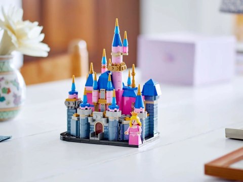 Lego LEGO Disney 40720 Mały zamek Śpiącej Królewny Disneya Lego LEGO Disney 40720 Mały zamek Śpiącej Królewny Disneya