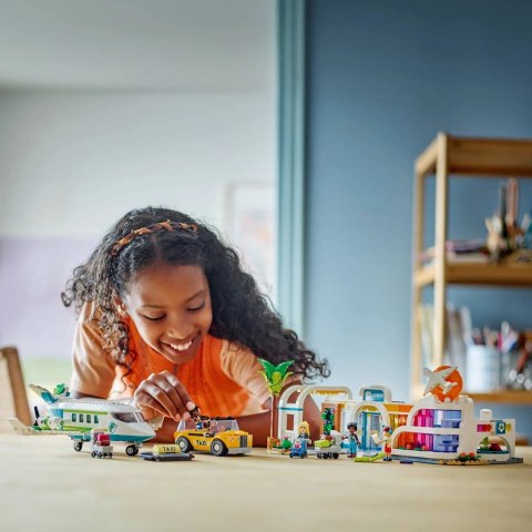 Lego LEGO Friends 42656 Samolot i lotnisko w mieście Heartlake Lego LEGO Friends 42656 Samolot i lotnisko w mieście Heartlake