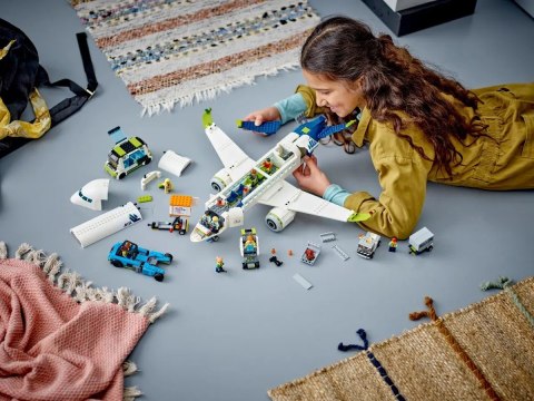 Lego LEGO City 60367 Samolot pasażerski Lego LEGO City 60367 Samolot pasażerski