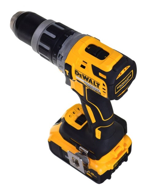 DeWalt Zestaw COMBO 18V DCD796, DCG405 + 2x5,0Ah DCK208 DeWalt Zestaw COMBO 18V DCD796, DCG405 + 2x5,0Ah DCK208