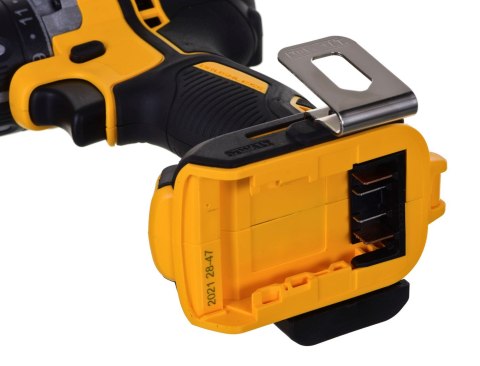 DeWalt Zestaw COMBO 18V DCD796, DCG405 + 2x5,0Ah DCK208 DeWalt Zestaw COMBO 18V DCD796, DCG405 + 2x5,0Ah DCK208