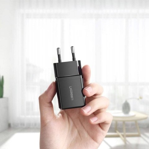 UGREEN Ugreen ładowarka sieciowa USB 2,1A (czarny) UGREEN Ugreen ładowarka sieciowa USB 2,1A (czarny)
