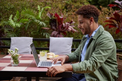 Hewlett-Packard HP EliteBook X G1i Flip Ultra 7 258V 14.0" 2.5K Touch AG 120Hz 400nits 32GB DDR5 SSD1TB Intel Arc WWAN Cam 5MPx 68Wh W11Pro 3Y O Hewlett-Packard HP EliteBook X G1i Flip Ultra 7 258V 14.0" 2.5K Touch AG 120Hz 400nits 32GB DDR5 SSD1TB Intel Arc WWAN Cam 5MPx 68Wh W11Pro 3Y O